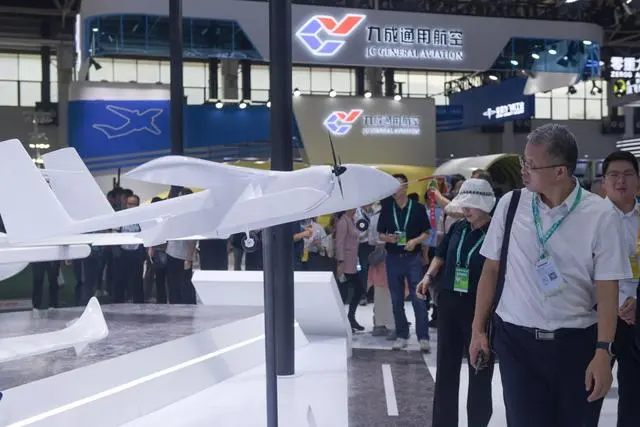 Model of ASN-Y800 heavy-load transport UAV system